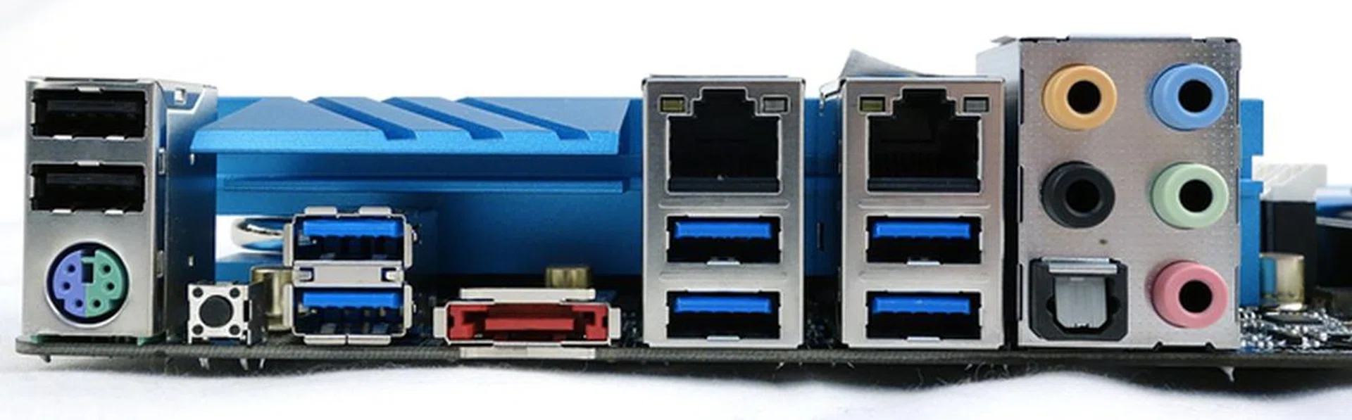 A dash of red to break the monotony of colors at the rear I/O ports; there is a eSATA connector tucked between the USB 3.0 stacks.
