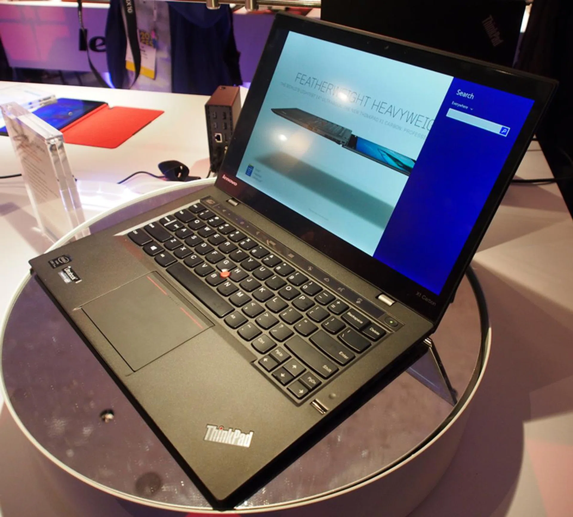 The X1 Carbon (2014) looks much like its predecessor, but it's actually slightly thinner and lighter.