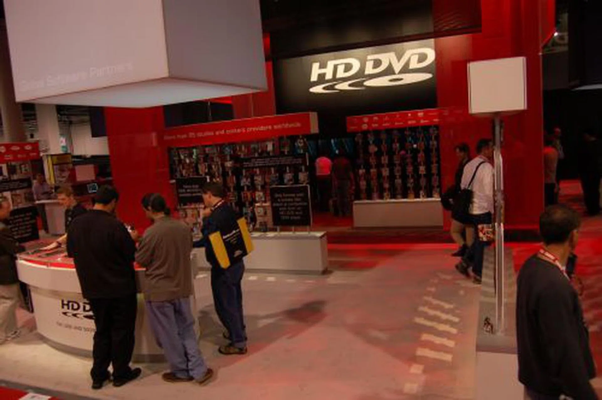  Meanwhile the HD DVD Promotion Group, which had its booth directly next to the Blu-ray Disc booth, was particularly subdued.  