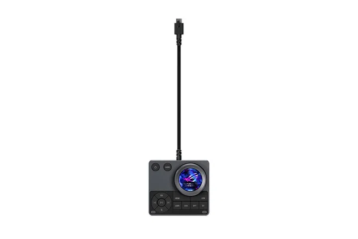 The Gjallar’s Control Hub includes a customisable LCD as the main interface.