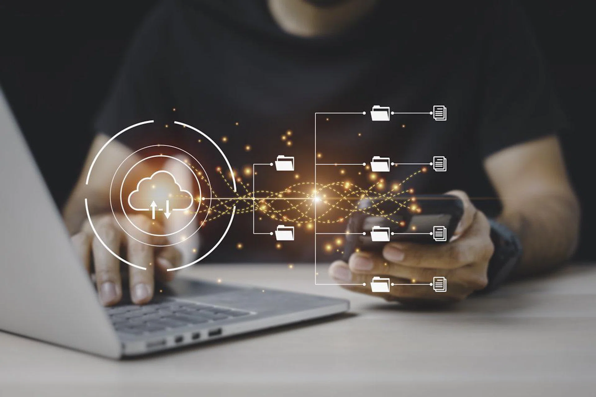 Having a backup doesn't mean keeping a copy in an external drive in your desk drawer. Photo: Getty Images