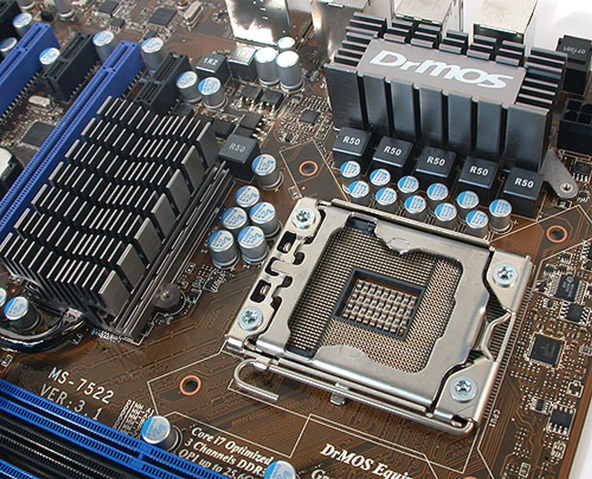 A five-phase power design for the CPU on this MSI motherboard testifies to its more modest, mainstream goal. The passive heatsinks here are also two distinct units, unlike some designs which link them via heat pipes.