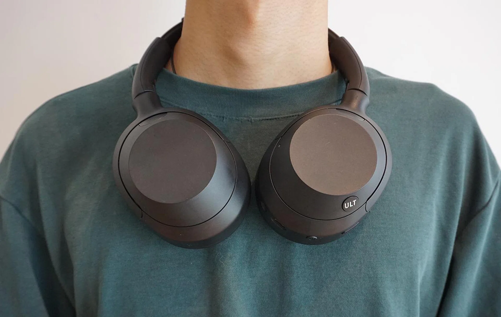 The ULT Wear is made of cheap materials, but it certainly doesn't look that way at first glance. 