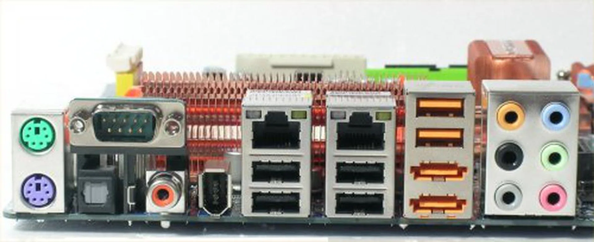 AMD 790FX Chipset and Motherboard Preview | HardwareZone Singapore