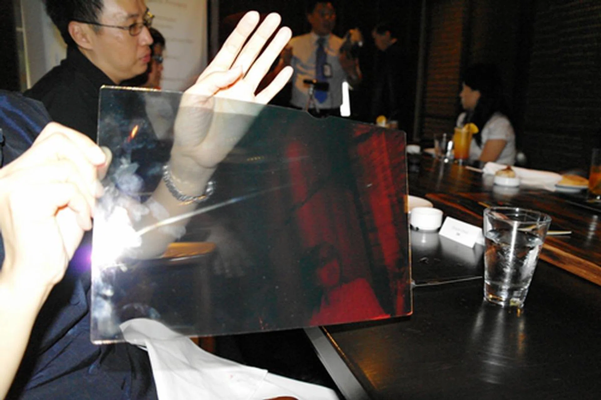 The 3M Gold Laptop Privacy Filter; not quite gold here due to the glossy surface and flash from the camera, but it does what it sets out to do - on viewing from the side, the filter becomes opaque, protecting important information from intrusive eyes. 