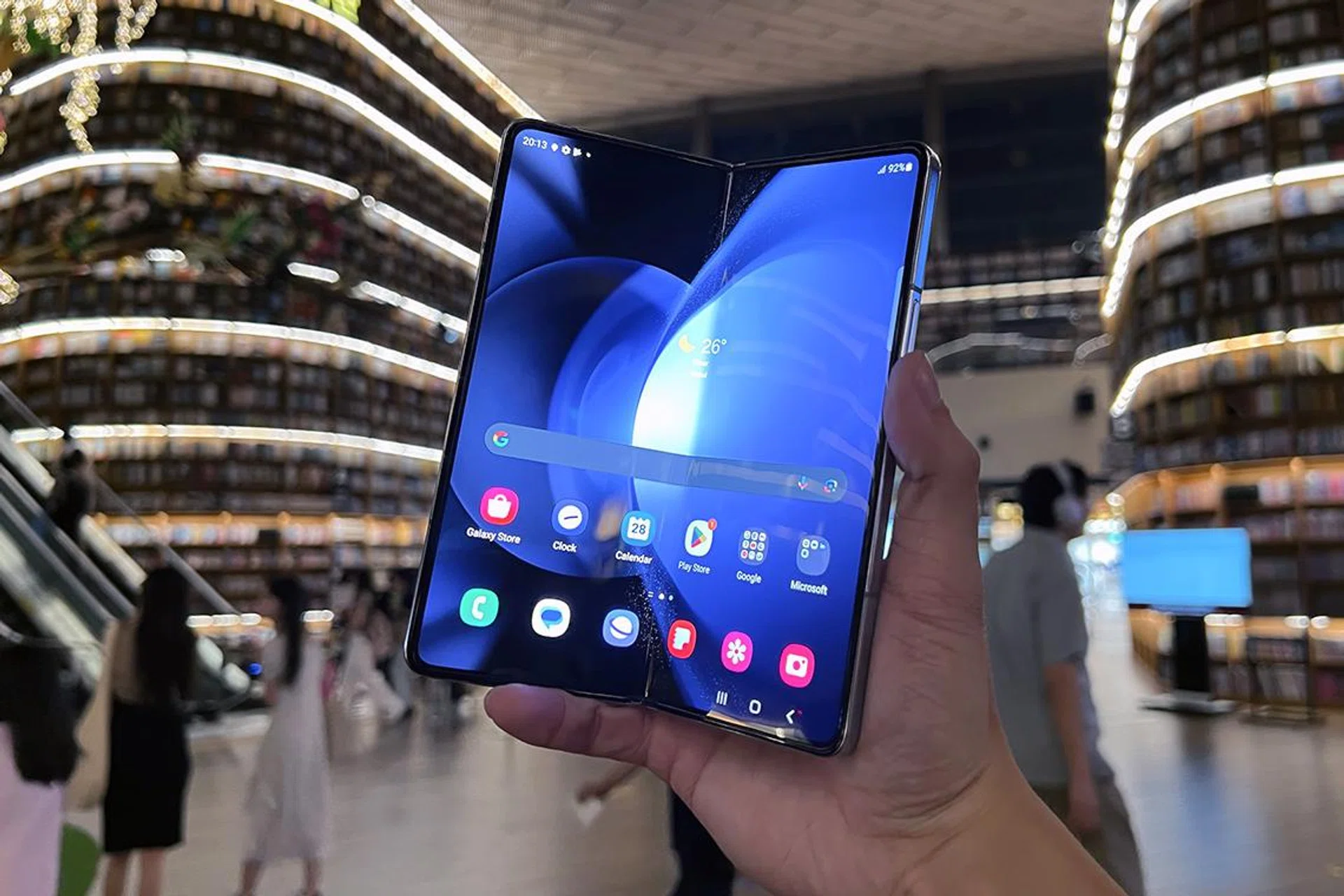 An entry-level Fold6 could be a game-changer. 