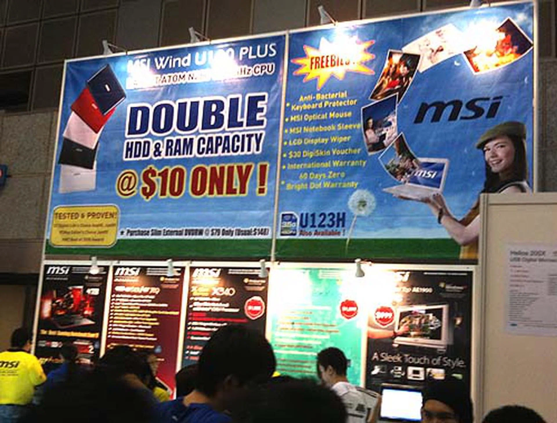 Corbell's booth was as usual the beacon for all things MSI. Let's check it out!!
