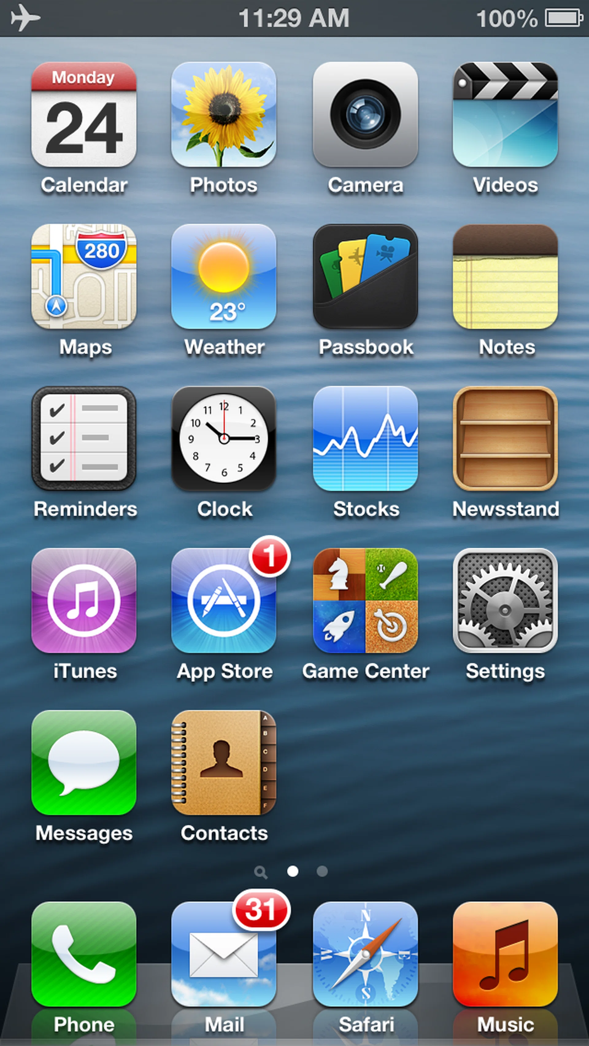 Other than iOS 6, the iPhone 5 also gets an extra row of icons due to its longer 4.0-inch screen.