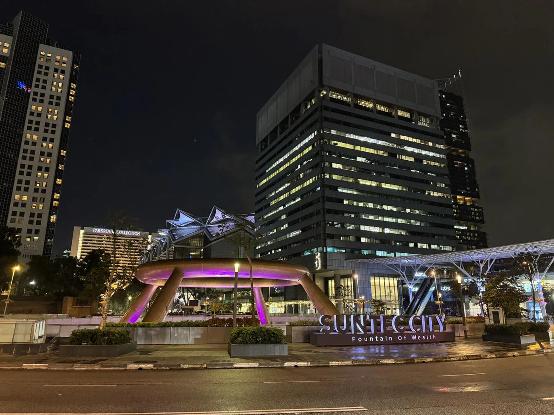 Taken with iPhone 15 Pro Max without Night Mode. (Click to see image in full resolution)