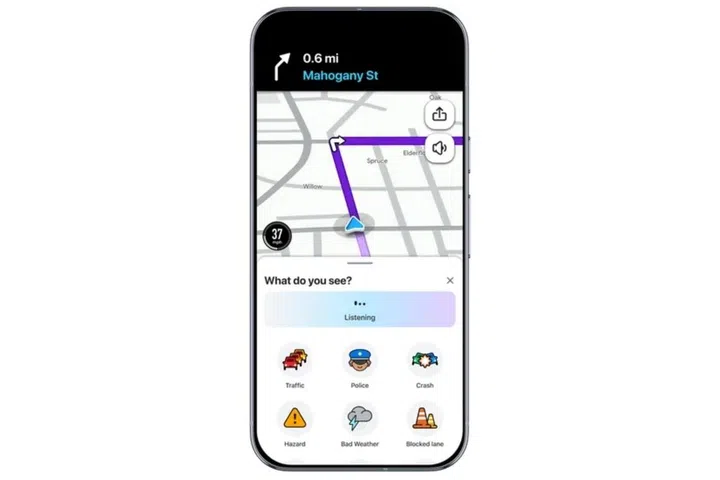 Interface of Waze’s Conversational Reporting feature.