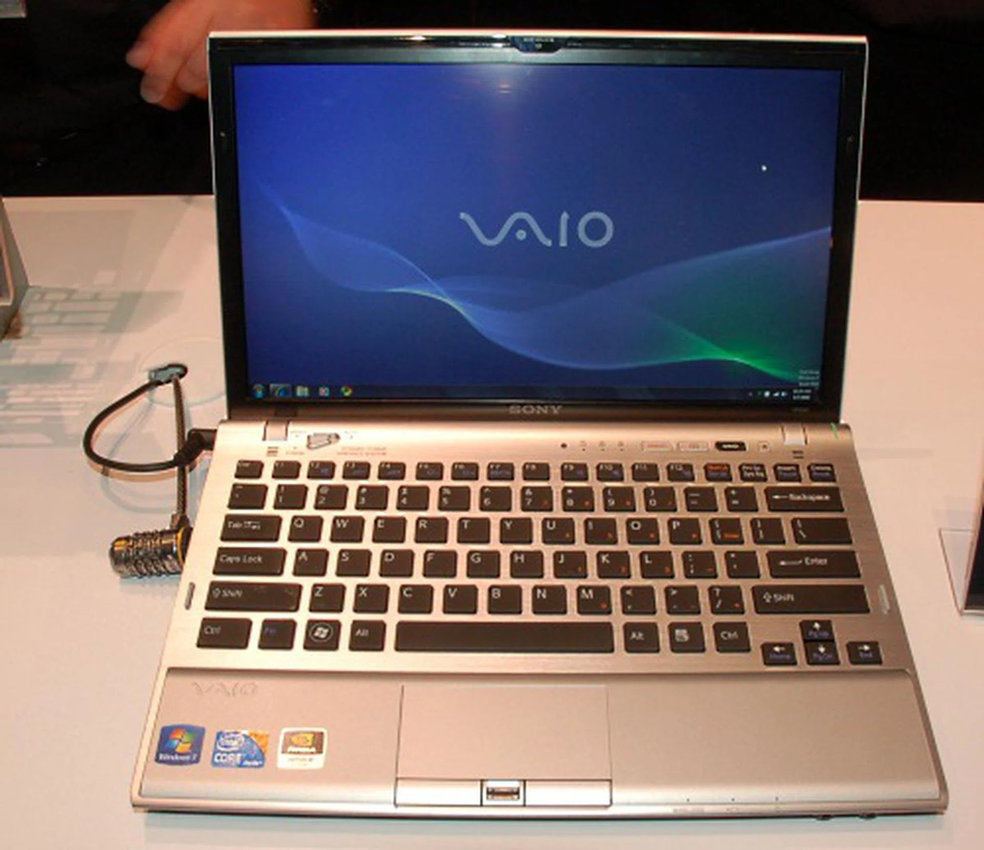 The Z series VAIO meanwhile is aimed at the executives who mind the weight of their trusty notebooks. At under 3lbs thanks to its carbon fiber/milled aluminum chassis, this ultraportable notebook measures 13.1 inches with a 16:9 aspect ratio. It features a new mode to Sony's switchable graphics option: Auto and uses Intel's Core i5 processors. A check of its specs revealed NVIDIA's GT330M and Intel Core i5 M520 (2.4GHz) as the options in test model. Pre-orders start now from US$1900.