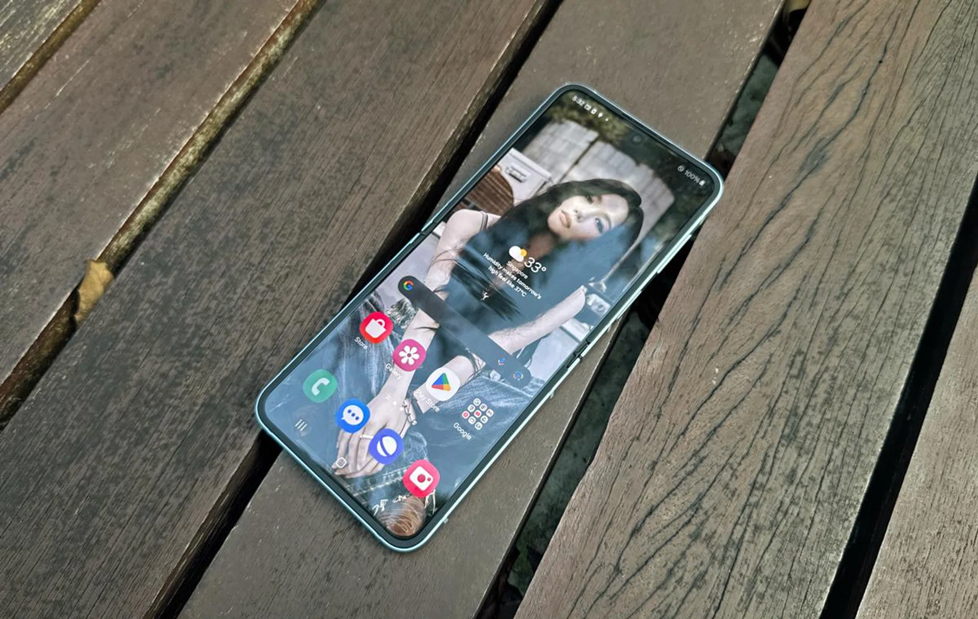 Samsung Galaxy Z Flip6. Photo: HWZ.