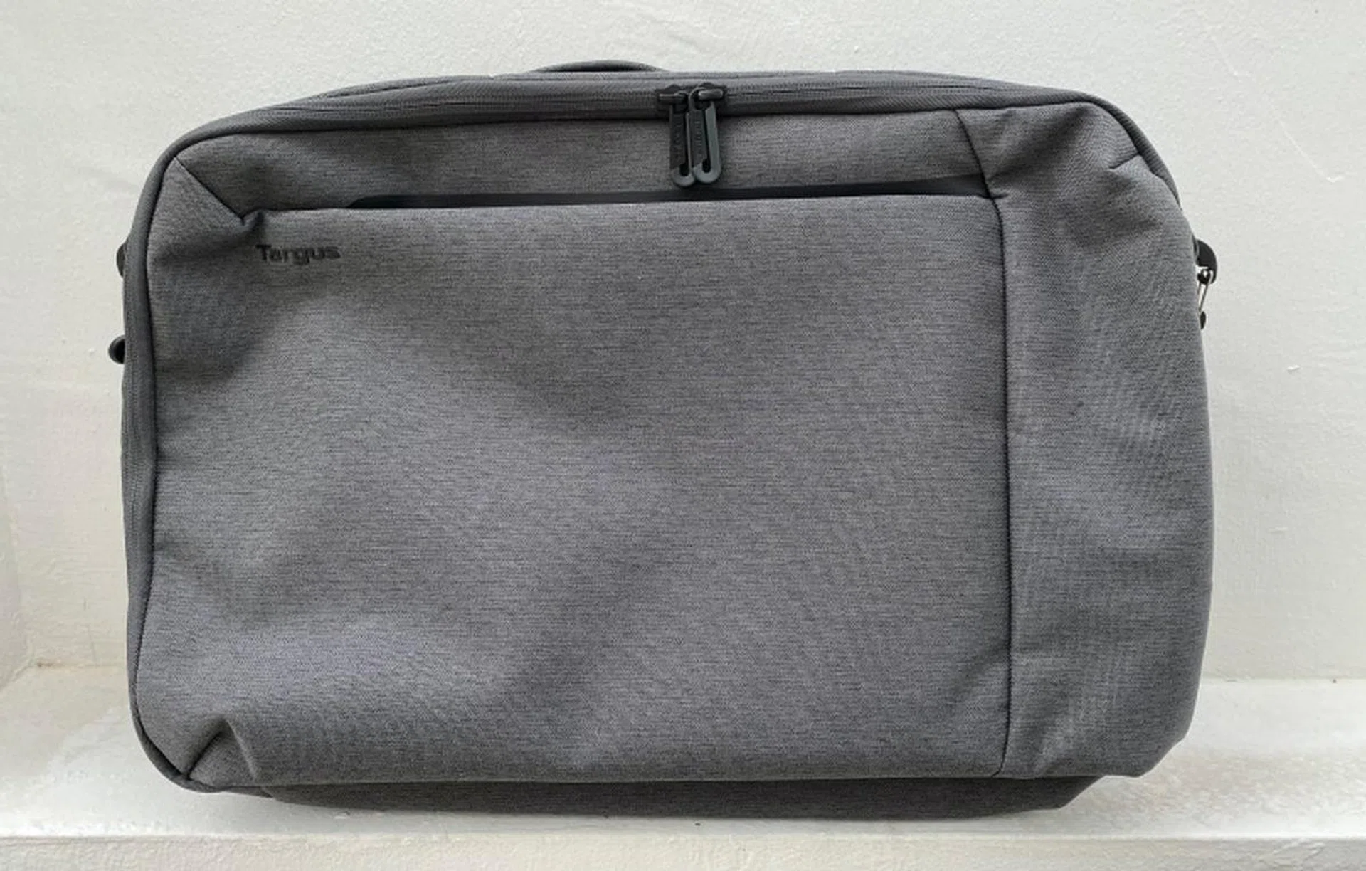 I found the Targus a good bag to use in either form for daily use