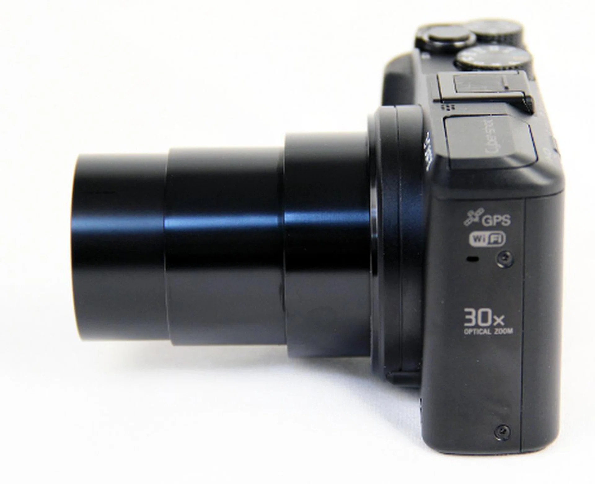 Here's the HX50V with its lens fully extended. 