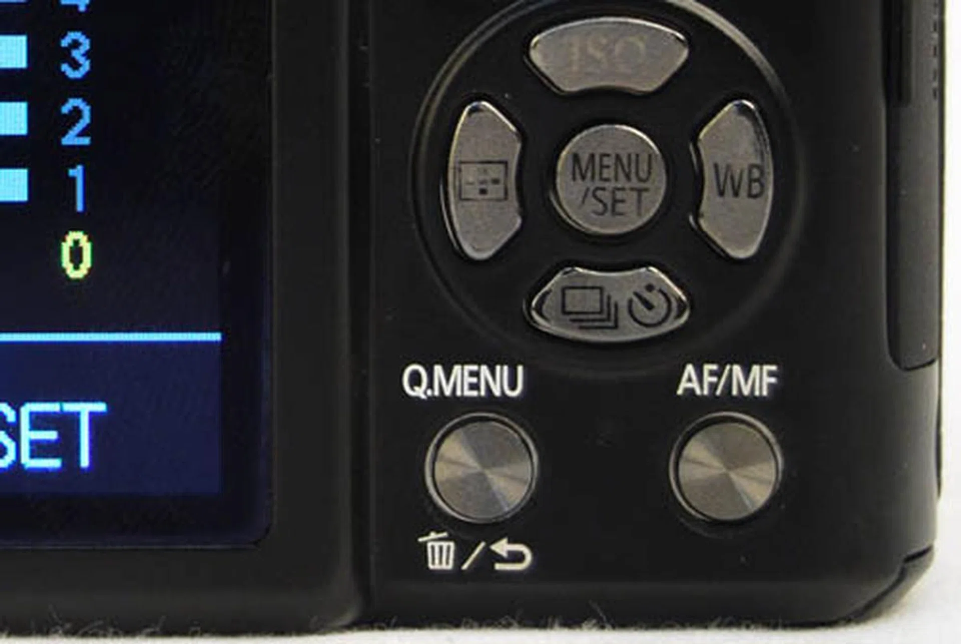 The Quick Menu button is a tight fit.