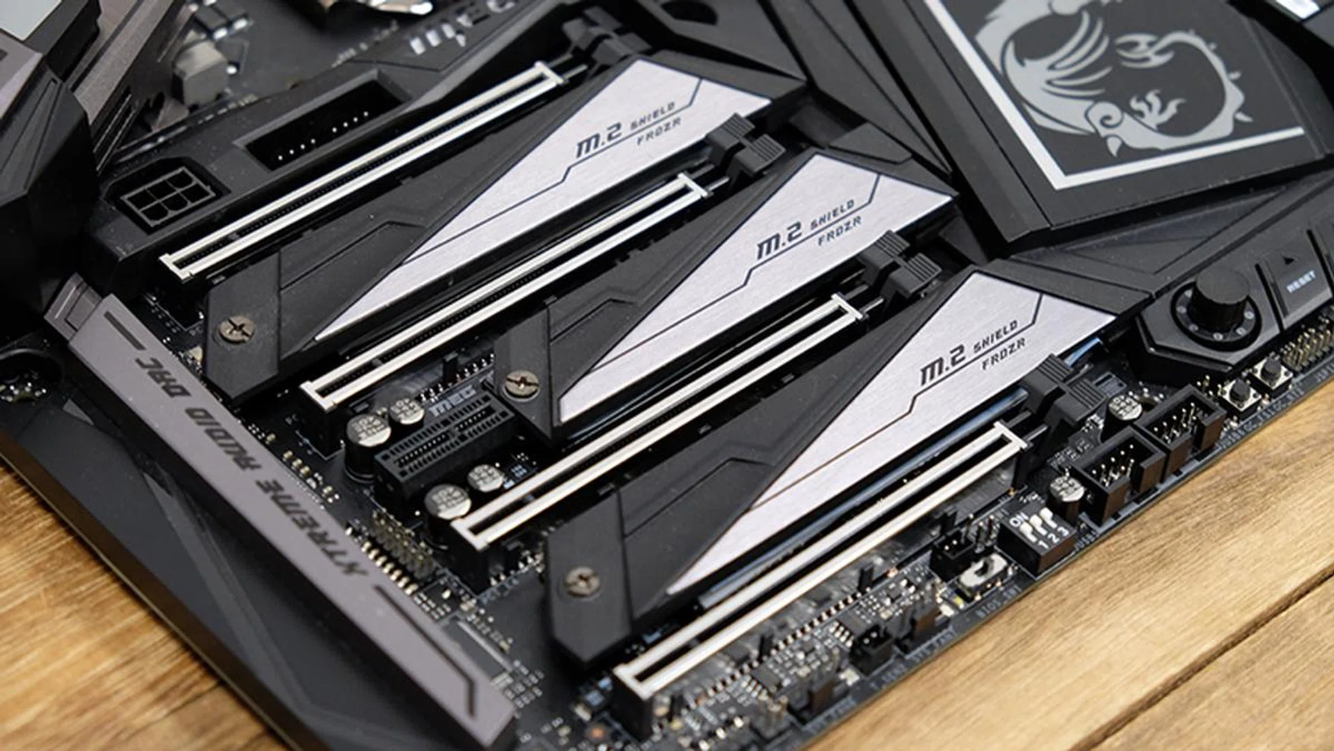 MSI MEG Z390 Godlike