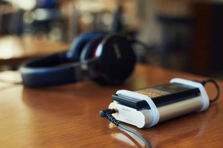 Get optimal audio out of your mobile device with the PHA-1A.
