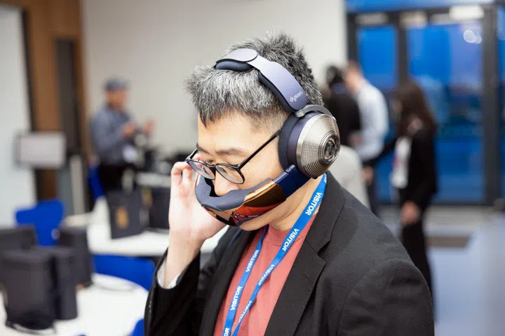 We had to try this fascinating product in-person.