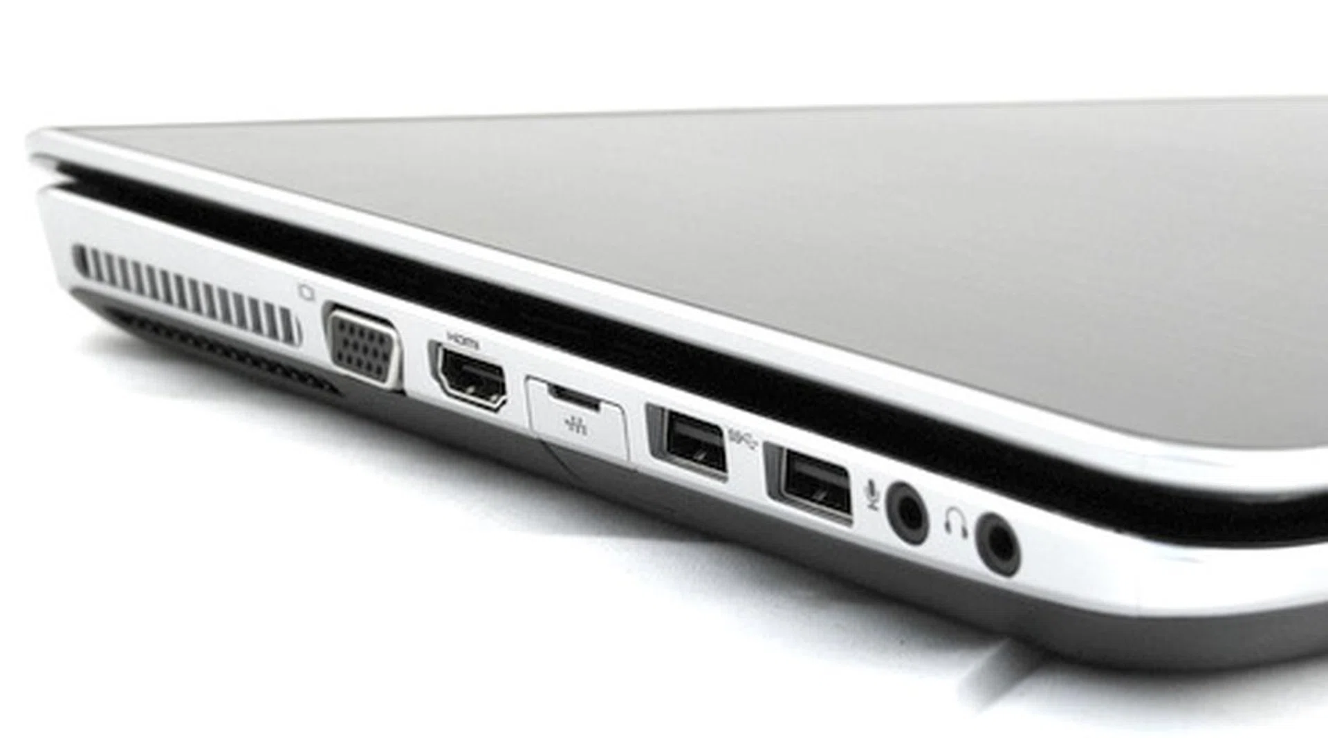 As a multimedia machine, the dv6 is well equipped with a wide array of connectivity options to stream multimedia to the machine or serve them out as well.