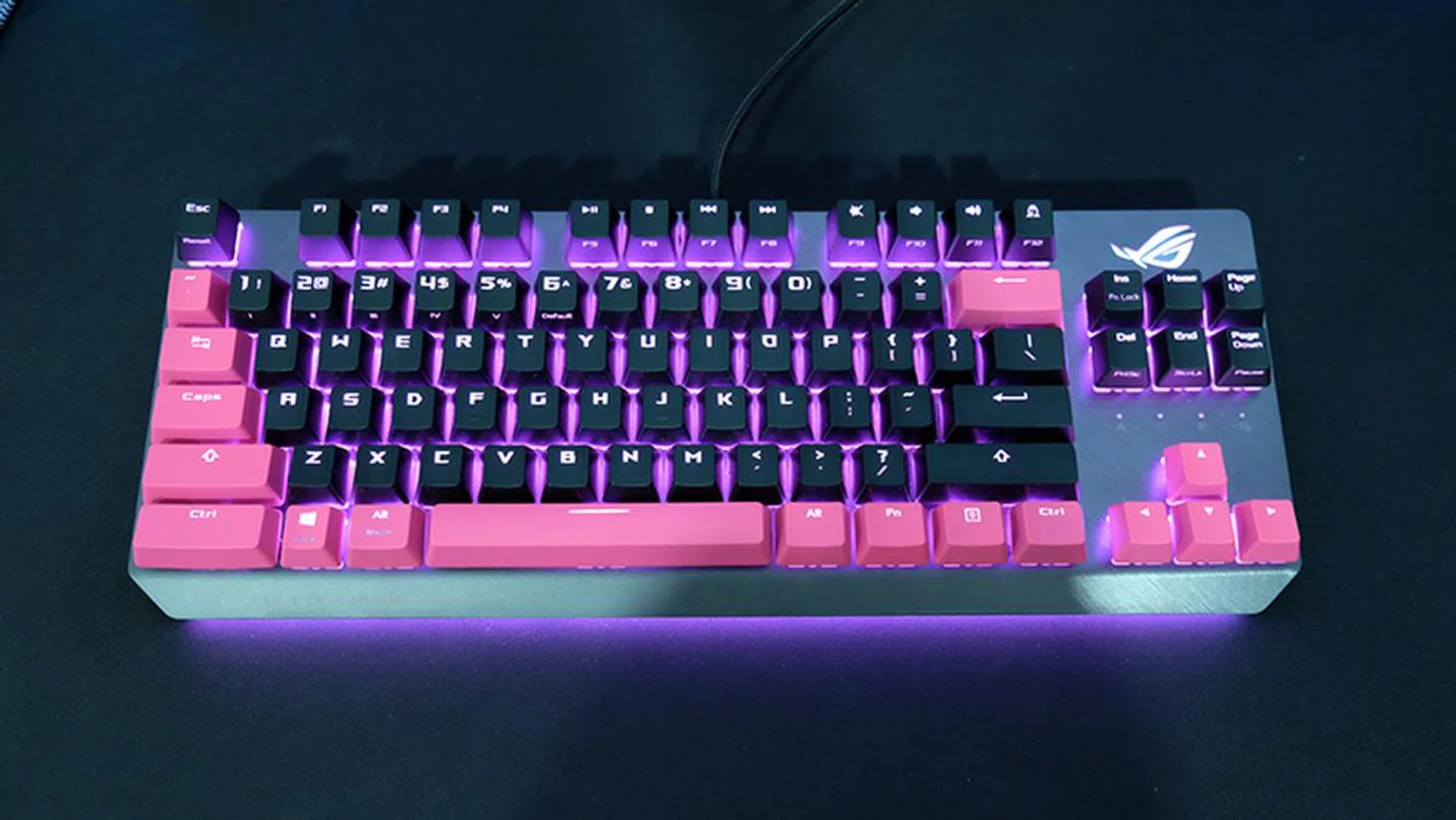 The pink accents can be pretty polarising. 
