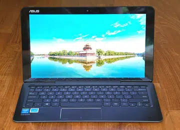 A bit a long wait, but the ASUS Transformer Book T300 Chi is finally here.