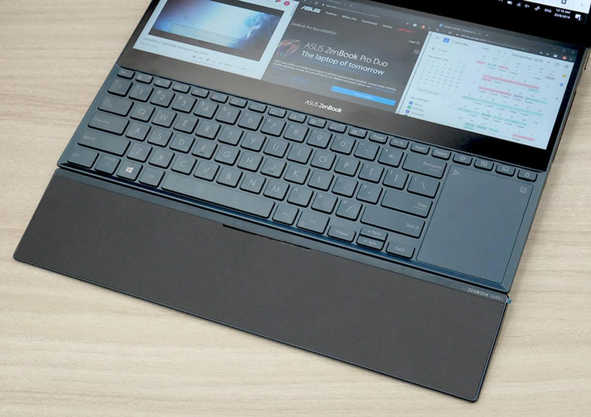 The keyboard itself is tactile and pleasant to type on even if the position isn't the most ideal. It's pictured here with the bundled palm rest.