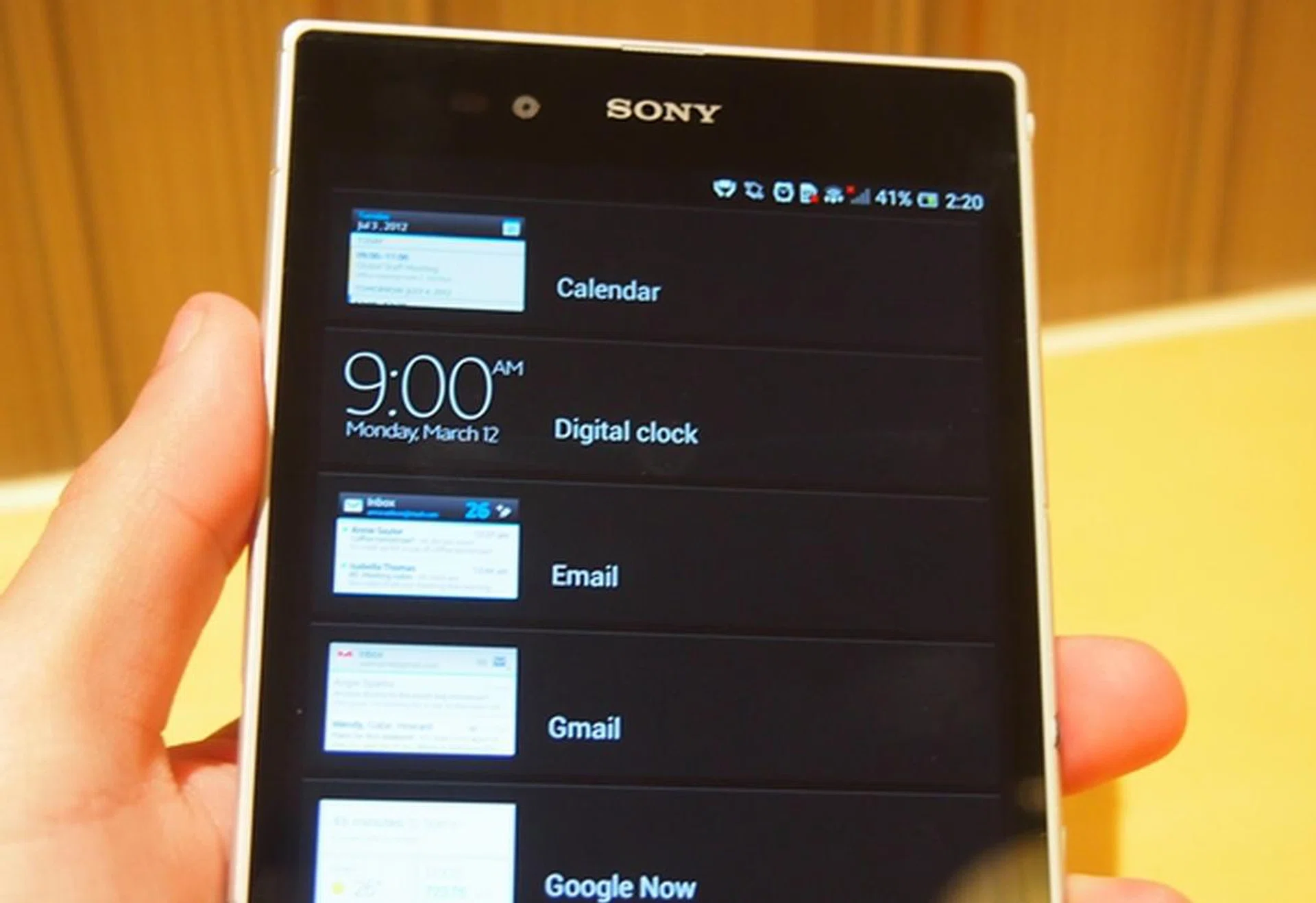 Lock scren widgets can now be placed on the lock screen of the Sony Xperia Z Ultra.