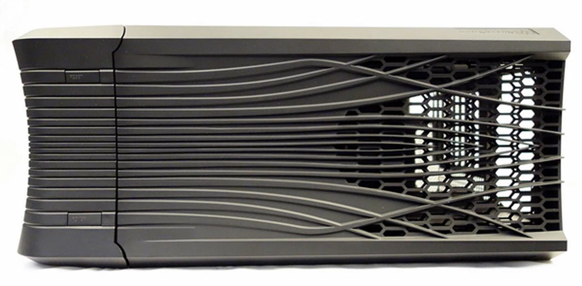 The top view of the Raven RV04. The chassis doesn't have options to mount any cooling fans here.