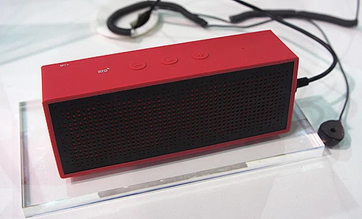 The Antec SP1+ has new NFC capability for easy pairing of devices to stream and share music.