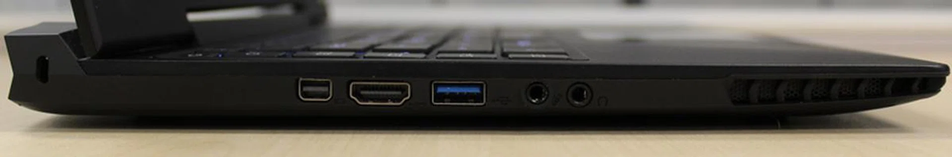 The mini-DisplayPort and the HDMI output port are both on the left side. There's also a USB 3.0 port, headphones and microphone jack on the same side.