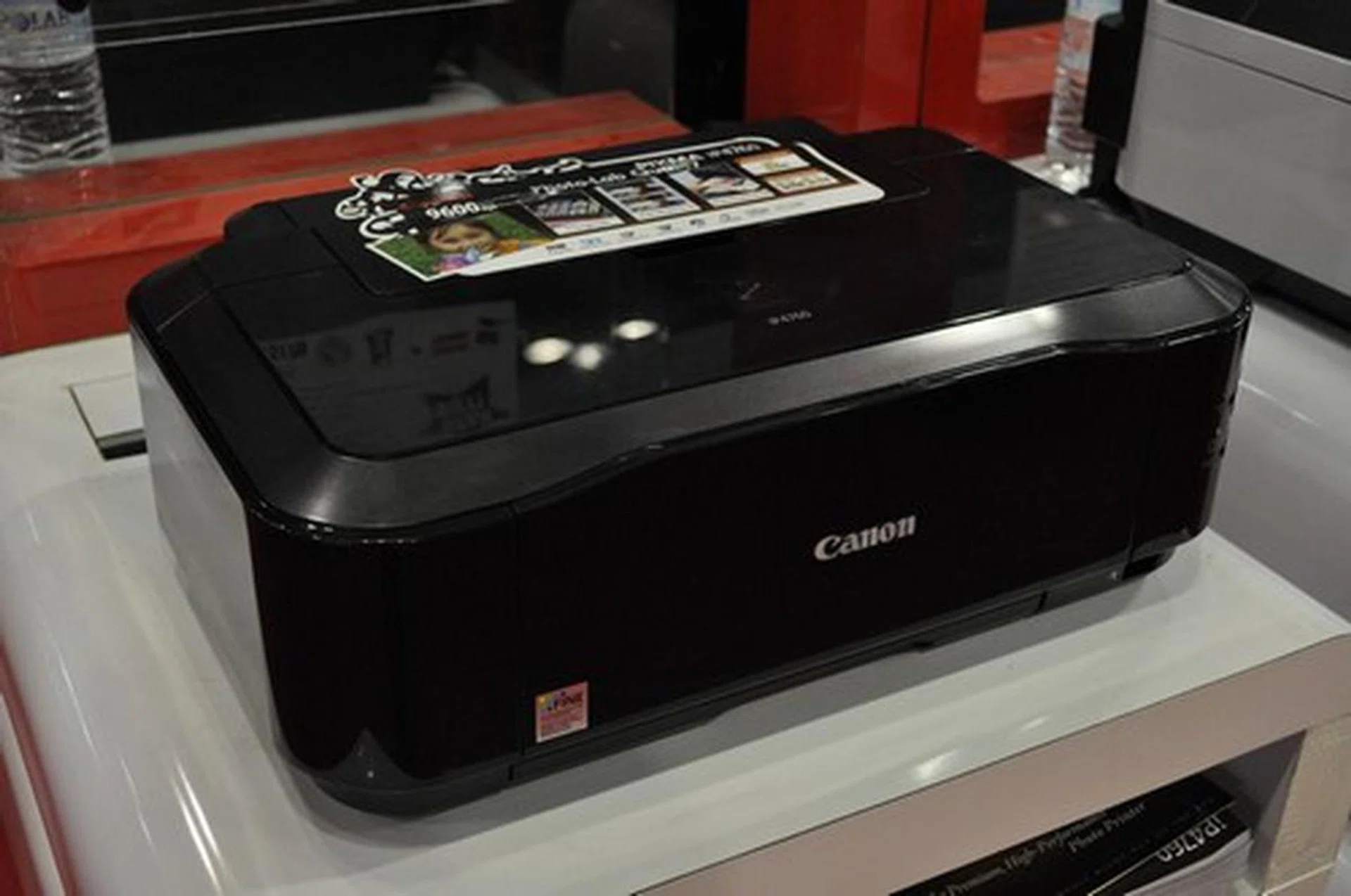 This Pixma iP4760 color inkjet with auto-duplex is going at an affordable $159, $40 less than its usual price.