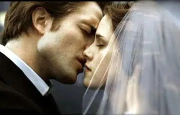Someone must hate these two. A lot. (Source: twilight-breaking-dawn-movie.blogspot.com)