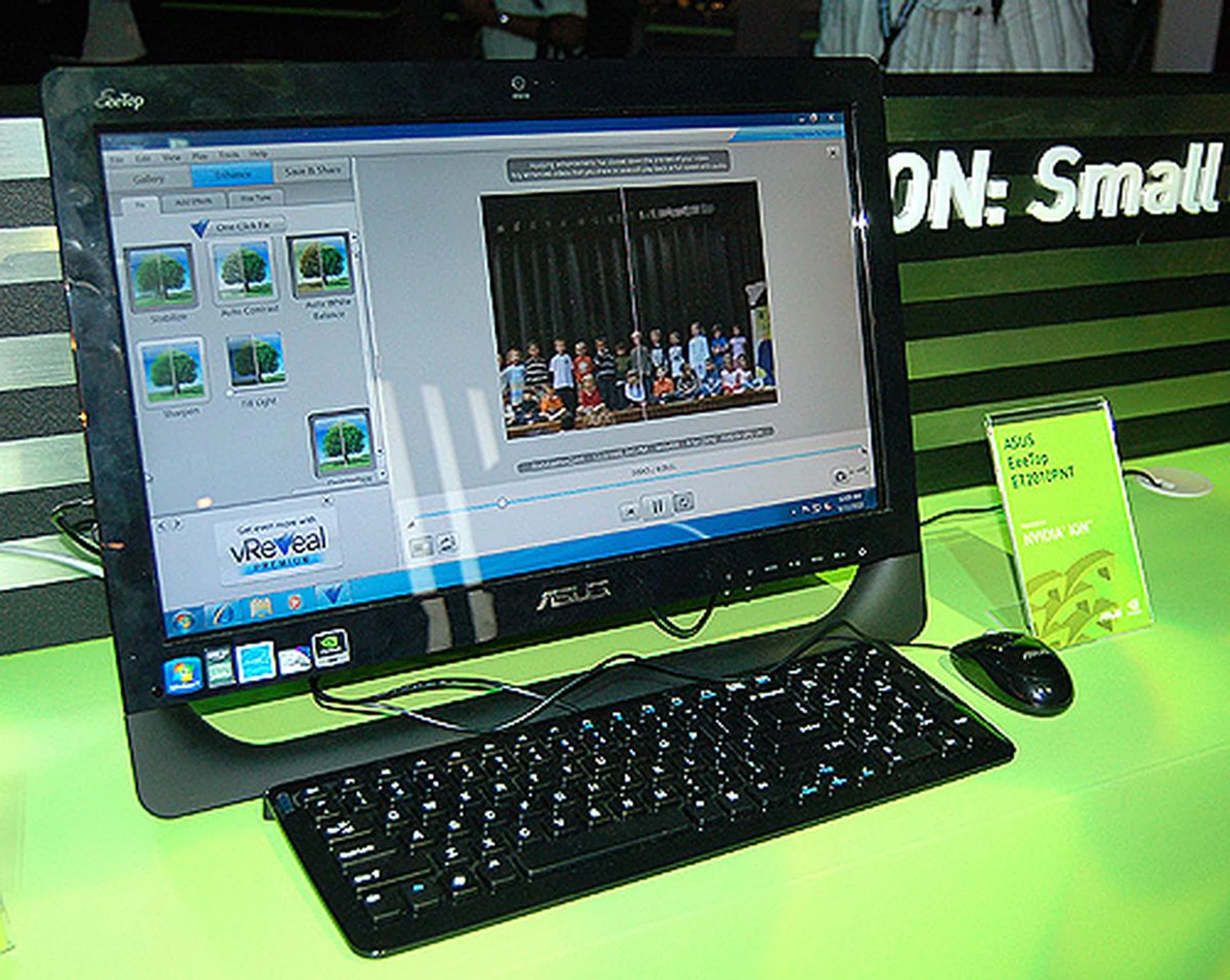 This ASUS EeeTop AIO is powered by the NVIDIA Ion chipset, which supports NVIDIA 3D Vision.