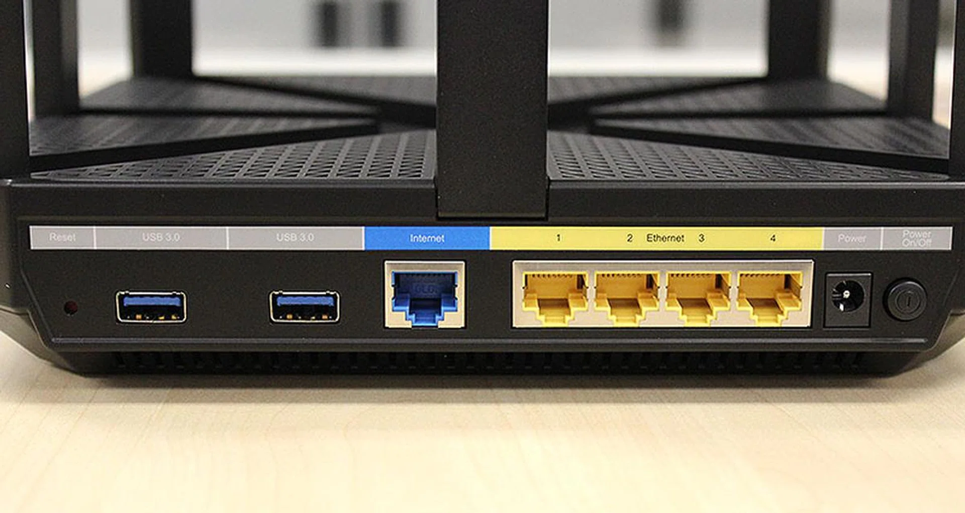 Round the back are two USB 3.0 ports, a single Gigabit Ethernet WAN port, and four Gigabit Ethernet LAN ports.