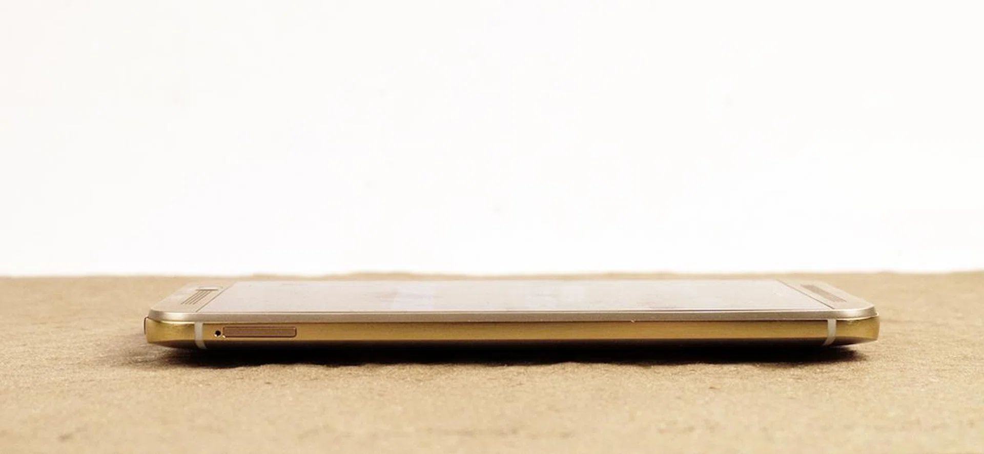 You'll find the nano-SIM card slot all on its own on the left-side of the phone, while the MicroSD card slot is on the right (above the volume buttons).