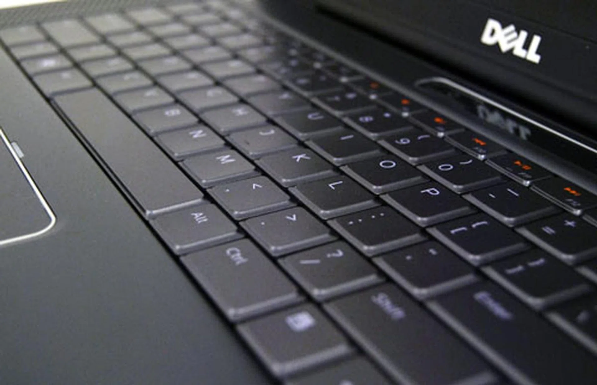 The pretty backlit keyboard is nice to type with decent tactile response. We also didn't notice any flex, which is definitely a good thing,