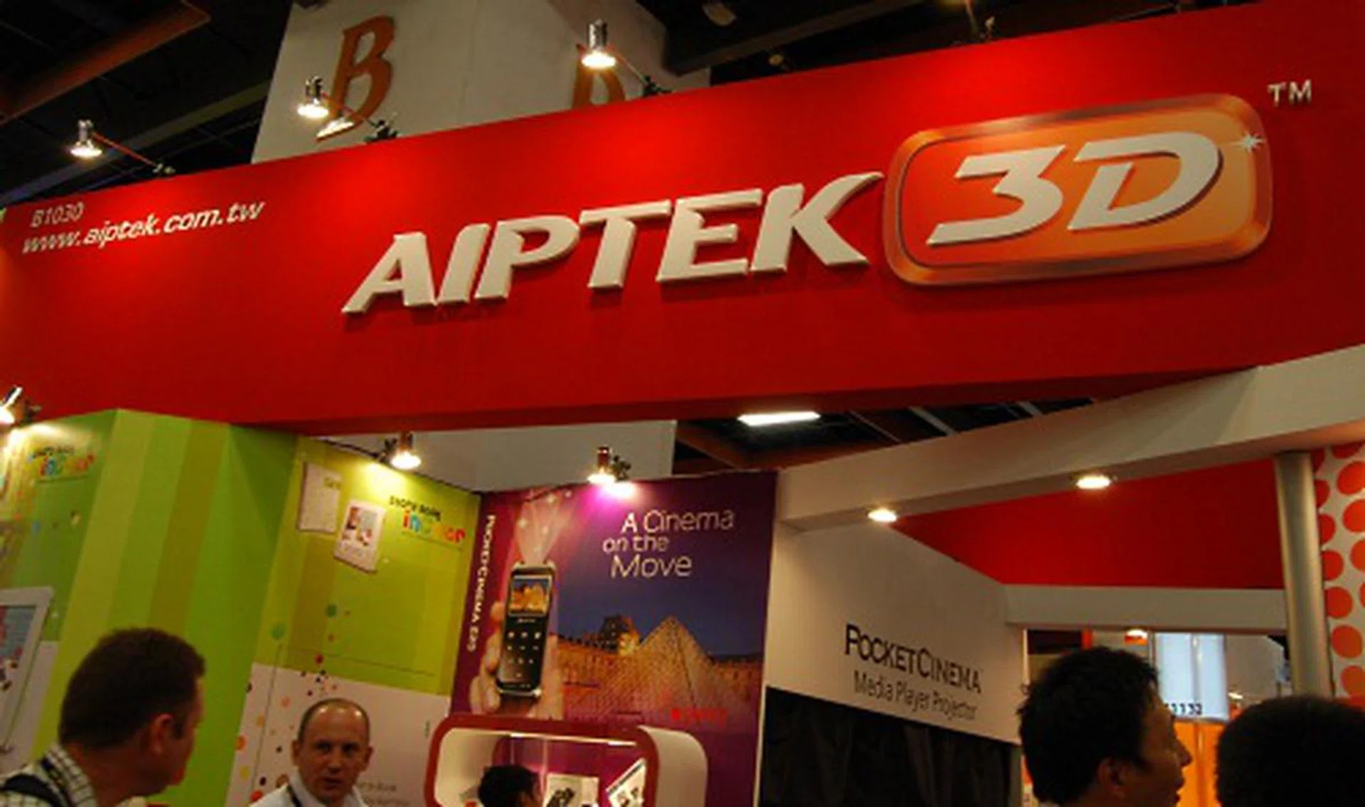 It was all about 3D at Aiptek's booth, which has products ranging from pico projectors to photo frames and camcorders. 