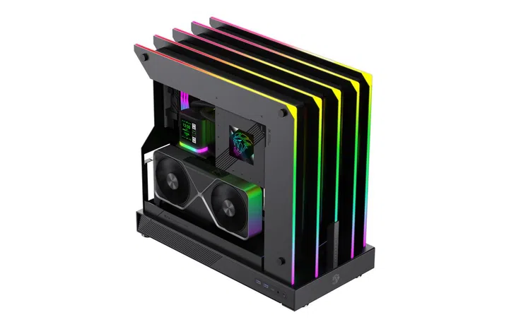 The LEDs on the edges of the blades are customisable. Photo: GameMax.