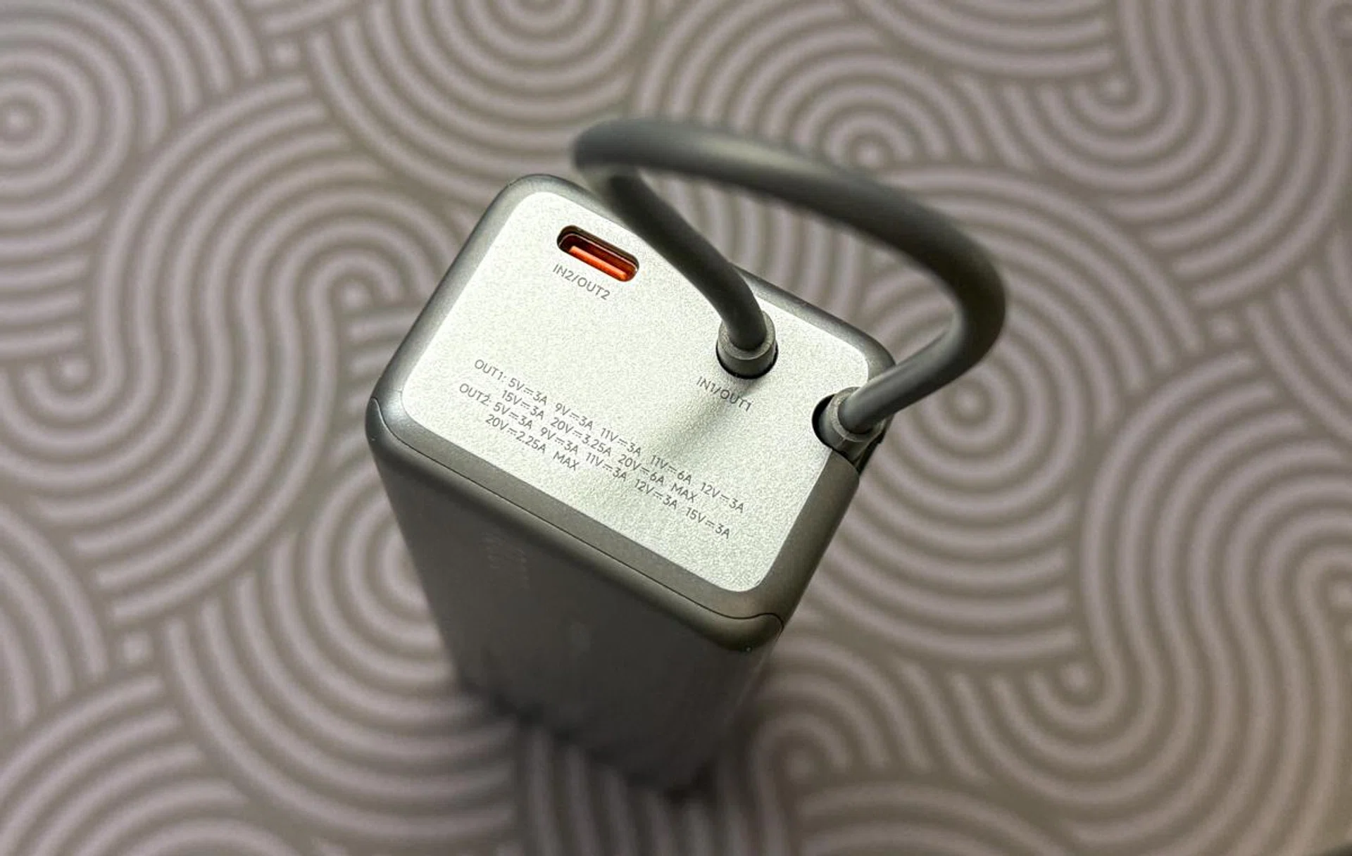 Integrated cable and USB-C port. Photo: HWZ.