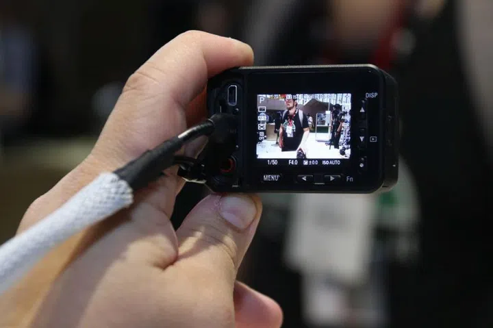 Despite its tiny frame, the RX0 is still a digital camera at its very core.