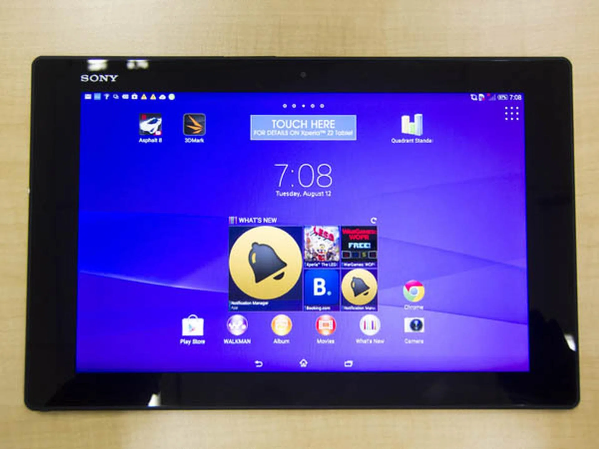 The Z2 Tablet once again uses Sony's minimalist OmniBalance design.