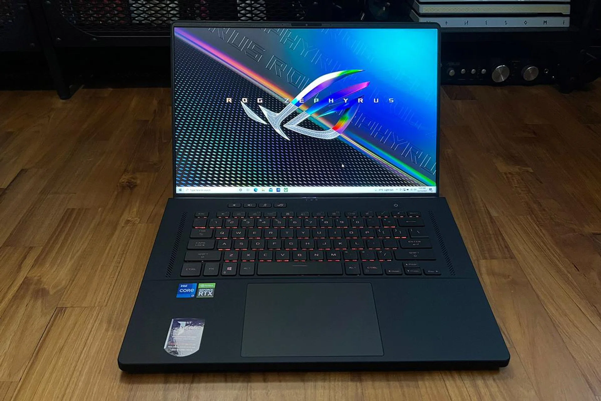 The near bezel-less display also comes with a really tiny webcam. (Click to view a larger image.)