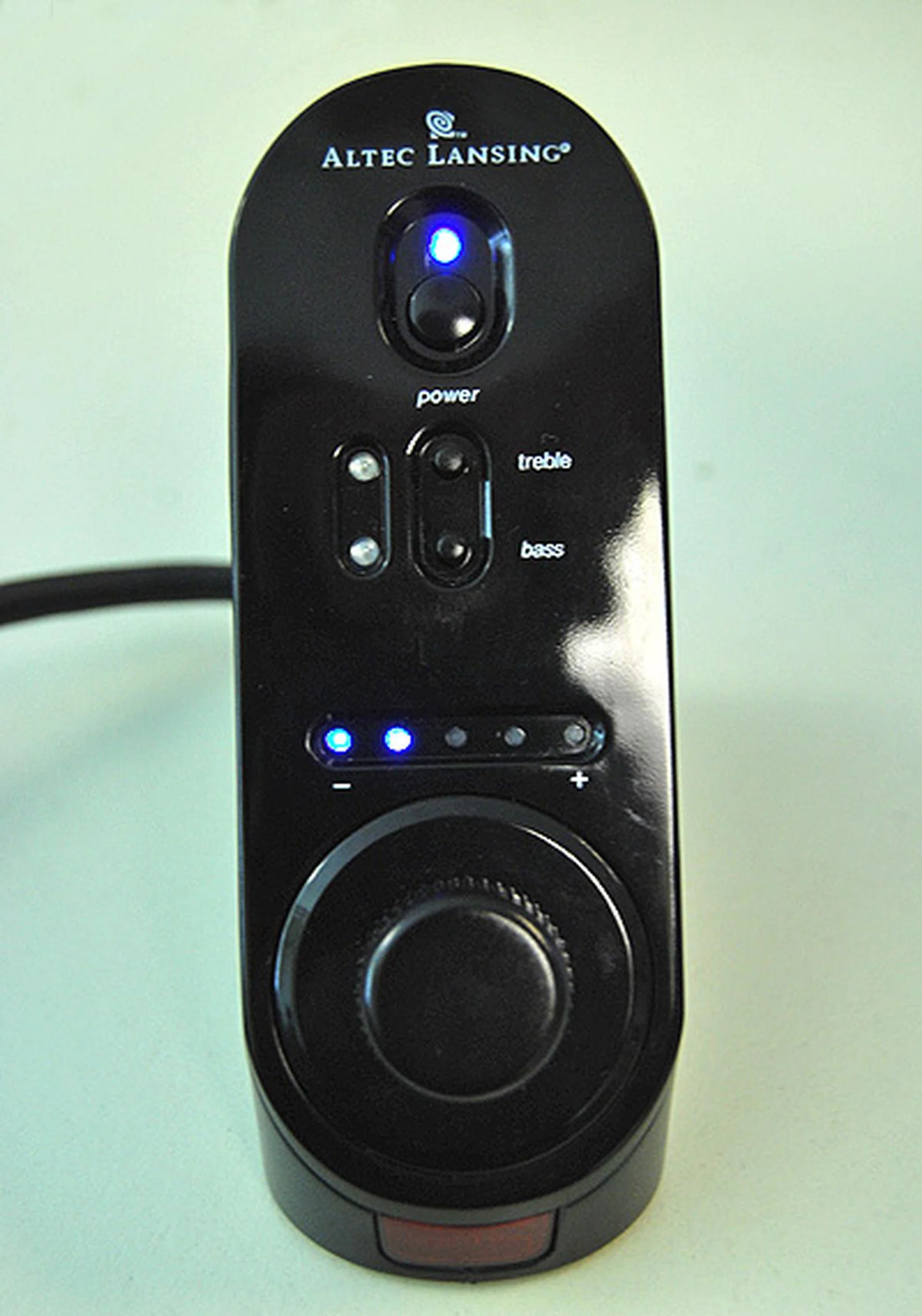 The wired remote control hub of the MX5021 has everything you would need, volume adjuster as well as bass and treble, plus 3.5mm headphones and auxilary outputs.