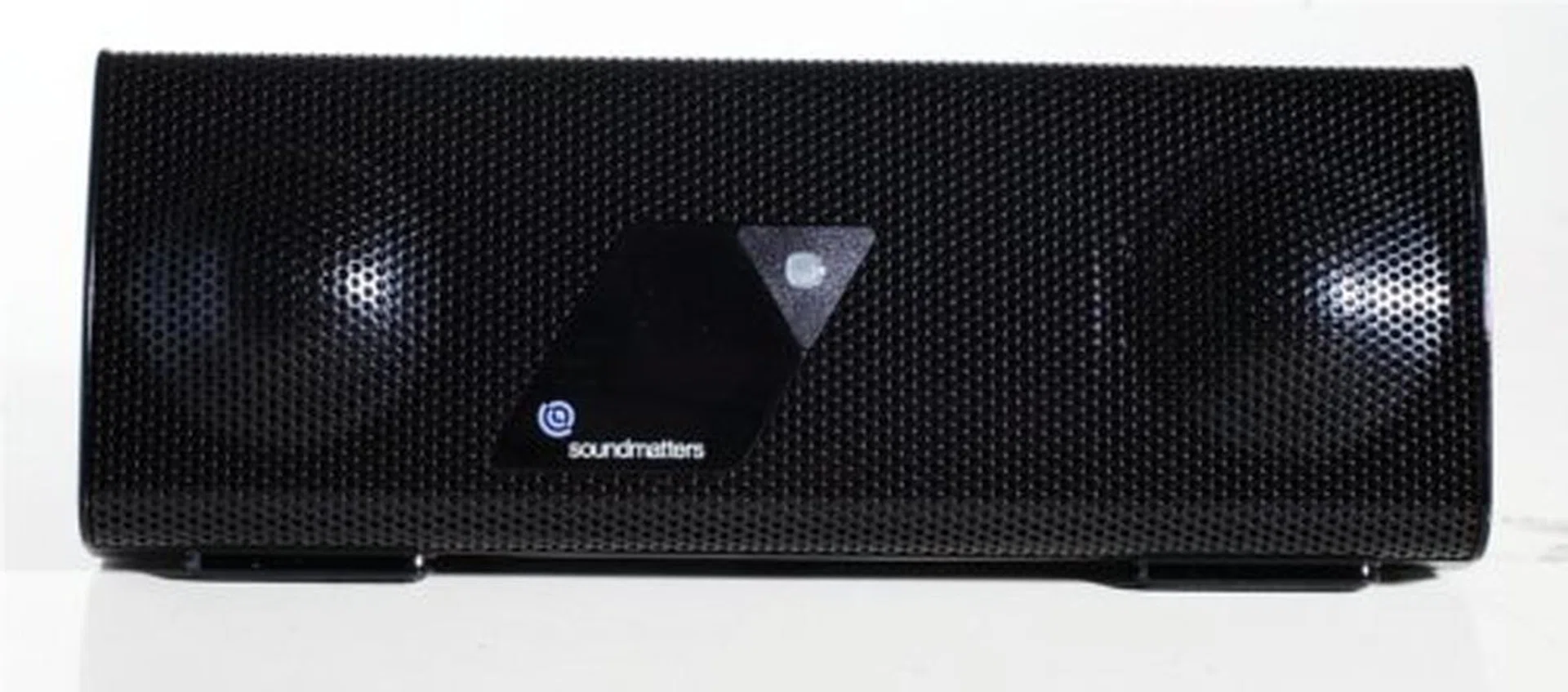The Foxl v2 from Soundmatters is an upgrade for a previous model (hence the v2 in the name) and is a brilliant product as far as form factor and audio capability is concerned.