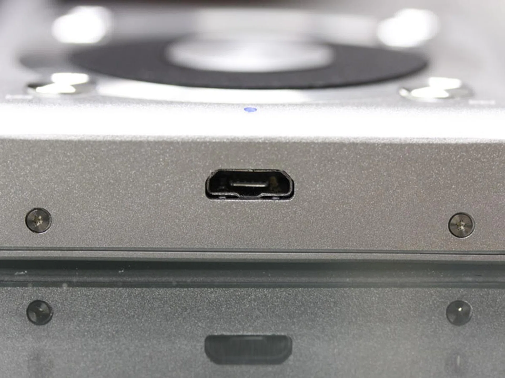 Meanwhile, the microUSB port for charging and syncing is at the bottom.