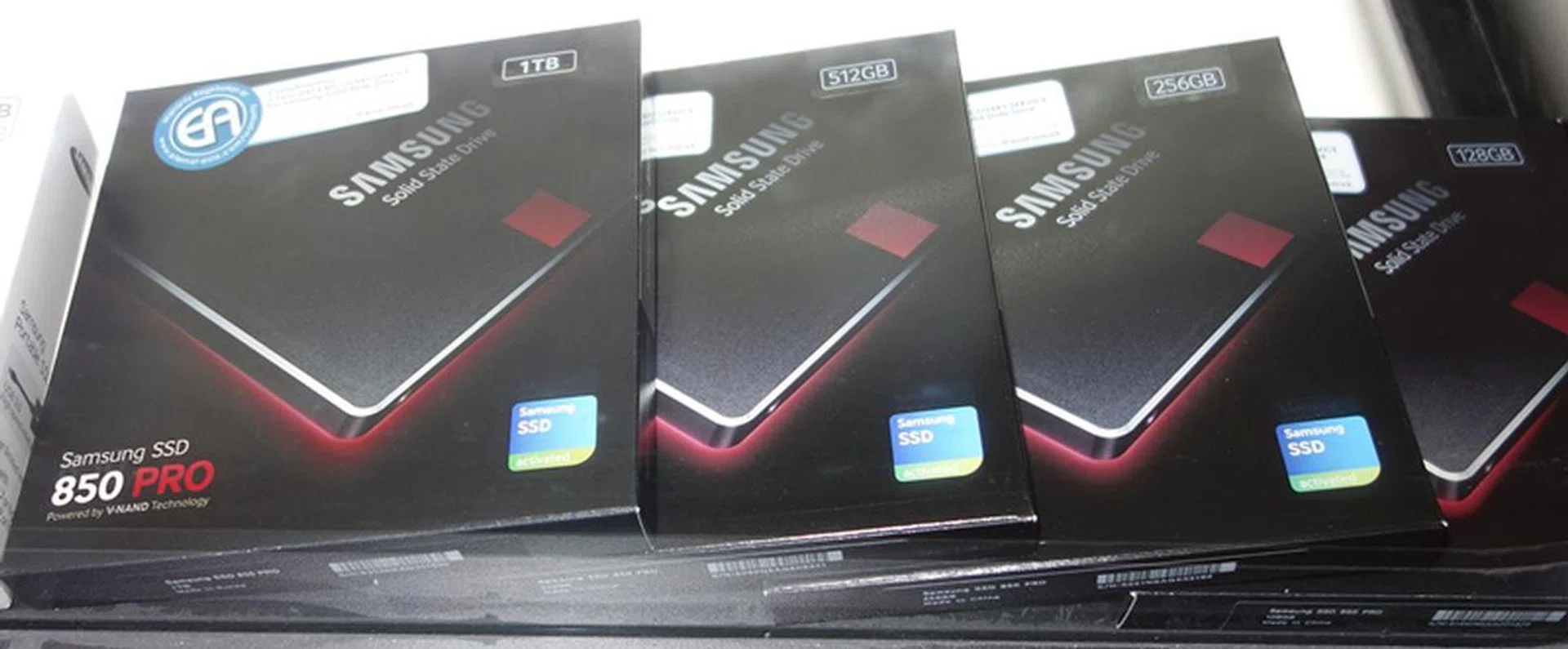 The Samsung EVO Pro SSD series feature 3D V-NAND flash memory cells for better performance, endurance and power efficiency. Backed by a 10-year warranty, they come in the following capacities; 128GB (S$169), 256GB (S$259), 512GB (S$519) and 1TB (S$899).