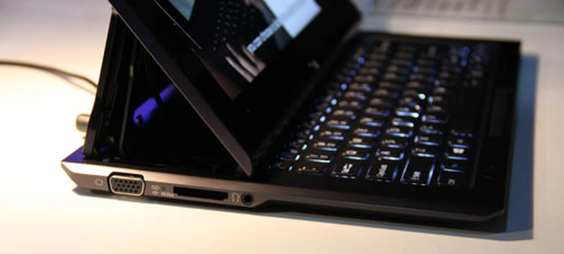 On the left side, you've got a multi-card reader, headphone jack and incredibly, a VGA port.