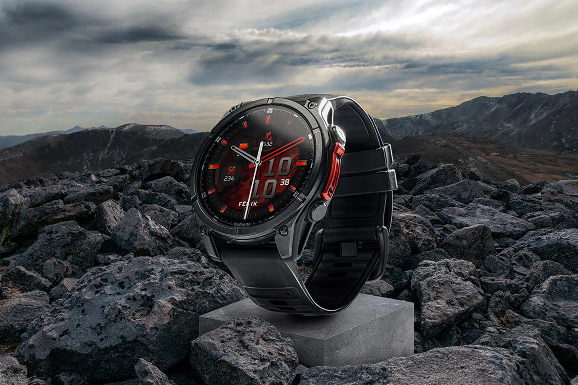 The Garmin Fenix 8 features an all-new AMOLED display for selected models. (Image: Garmin)