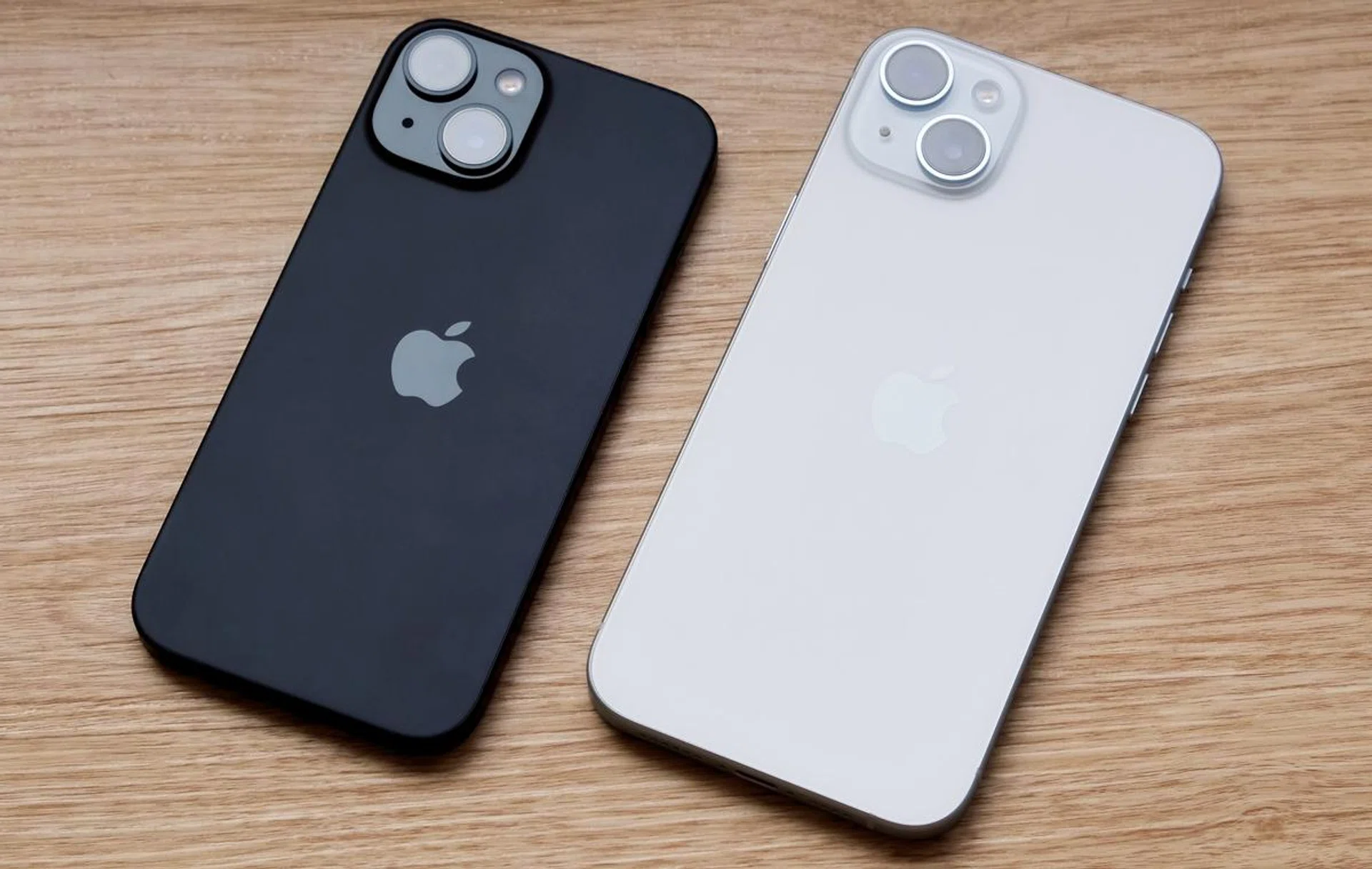 Look at how pale the Blue iPhone 15 Plus looks next to the Black iPhone 15. 