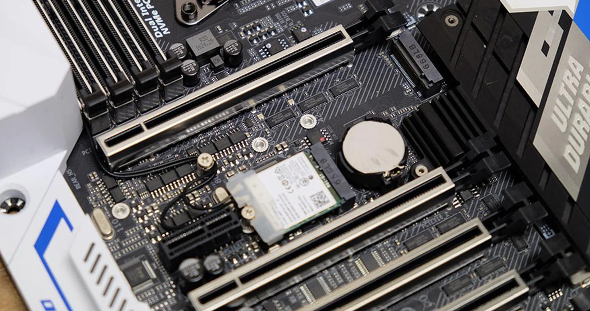 Gigabyte X99 Designare EX M.2 socket